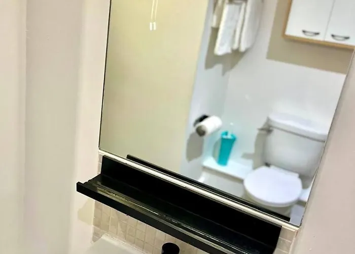 Chic Duplex W Rooftop Retreat Daire